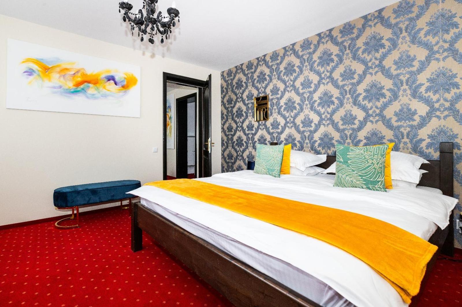 Luca-hotel 3* Şirnea